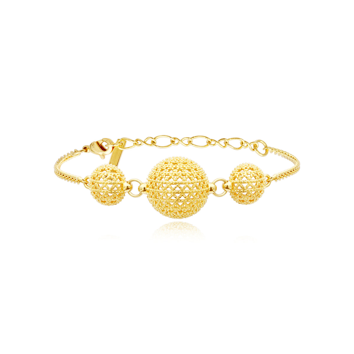 Betty Adjustable Bracelet with Gold-Plated Chiseled Metal in Gold