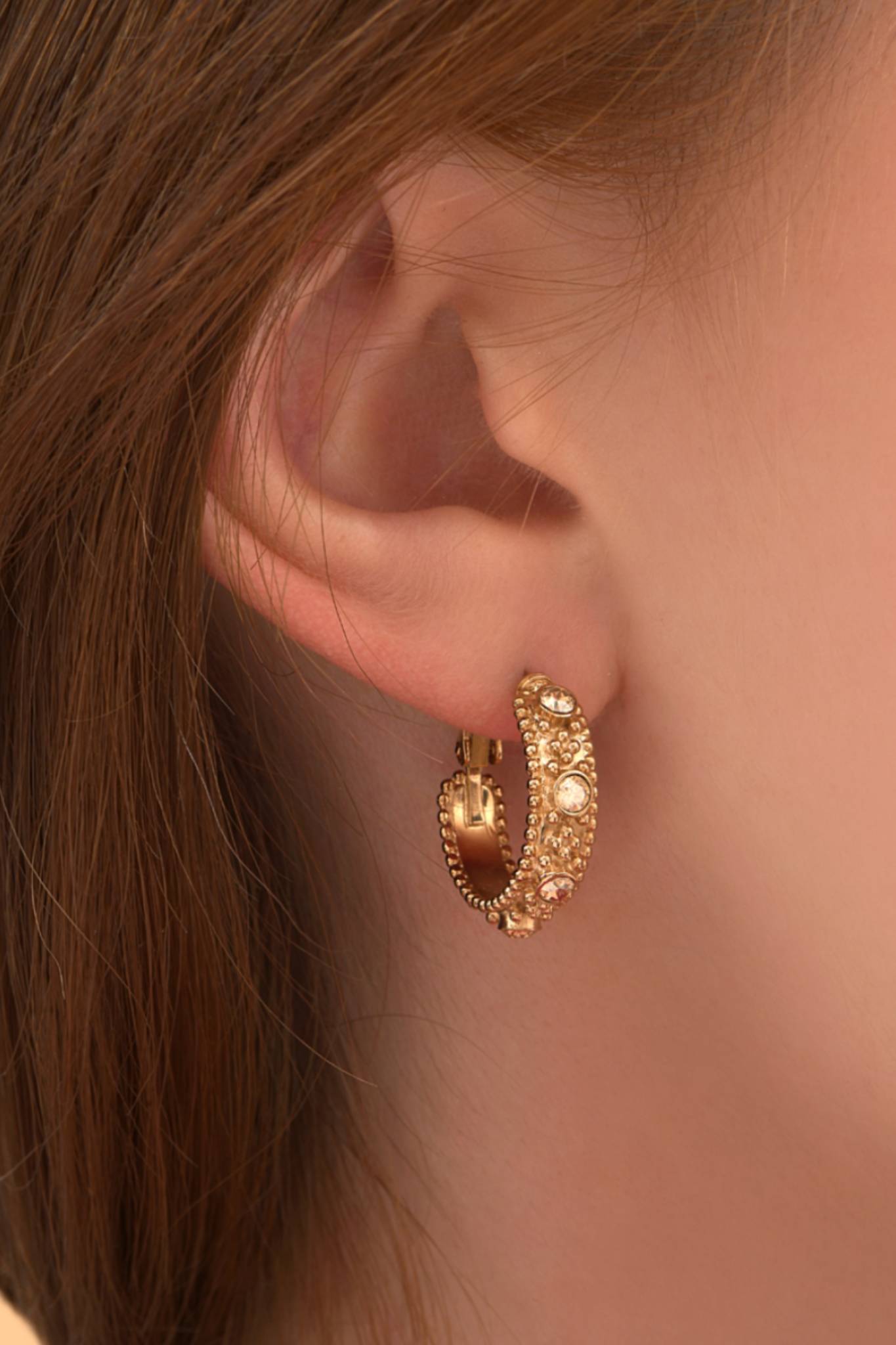 Farah Baroque Prestige Crystal Hoop pierced Earrings in Gold