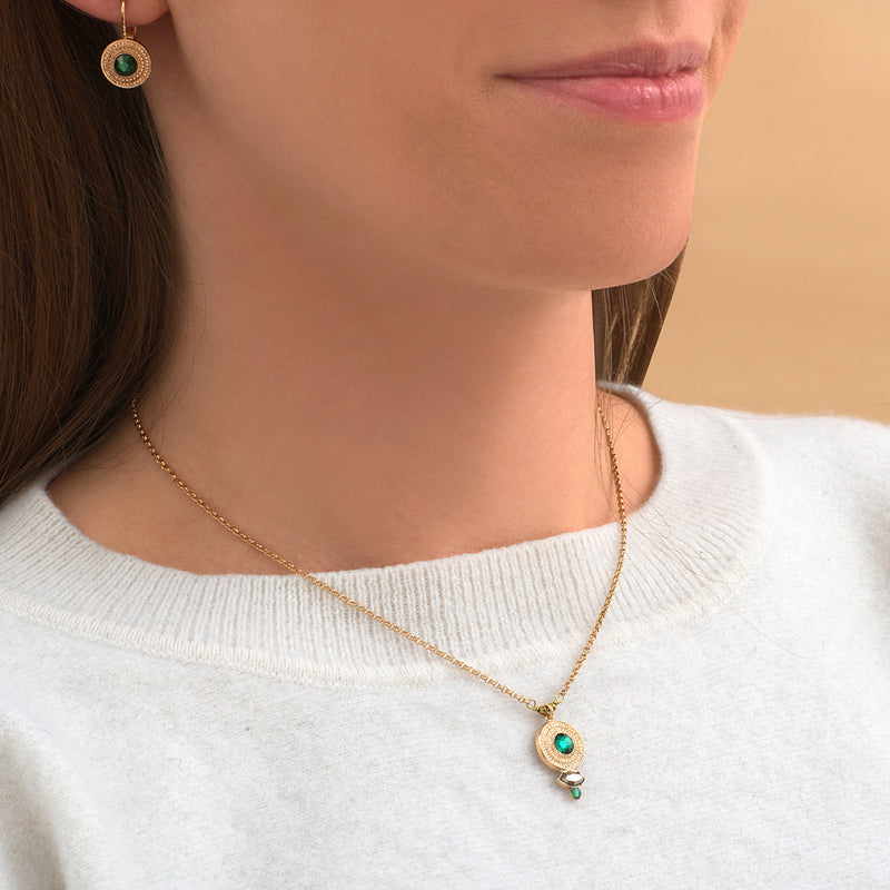 Fujita Timeless Agate Crystal Pendant Necklace in Green