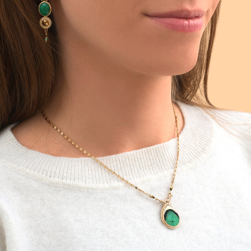 Fujita Chic Gold-plated Chain Feather Pendant Necklace in Green
