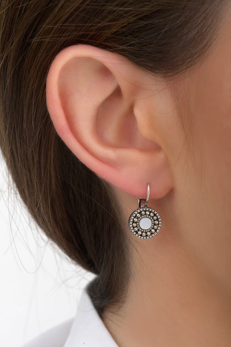 Hawaii Timeless Metal And Mother-Of-Pearl Sleeper Earrings in White
