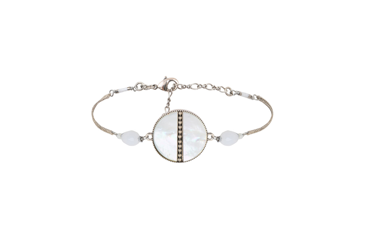 Hawaii Delicate Mother-Of-Pearl And Japanese Seed Bead Flexible Bracelet in White