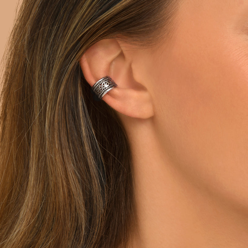Noor Classic Metal Ear Cuff in Silver-Plated