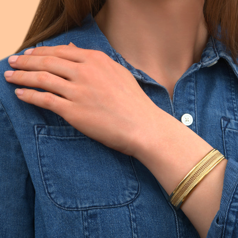 Noor Classic Fine Adjustable Bangle Bracelet in Gold
