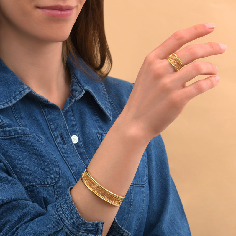 Noor Precious Fine Adjustable Bangle Bracelet in Gold