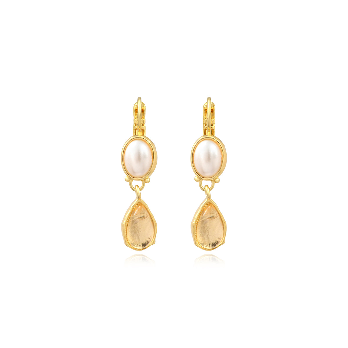 Océane Dangling Sleeper Earrings In Gold-Tone Metal With Mother-Of-Pearl – White