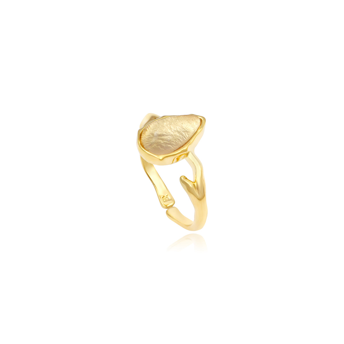 Océane Gold-Tone Metal Ring Size M, Pear-Shaped Cabochon – White