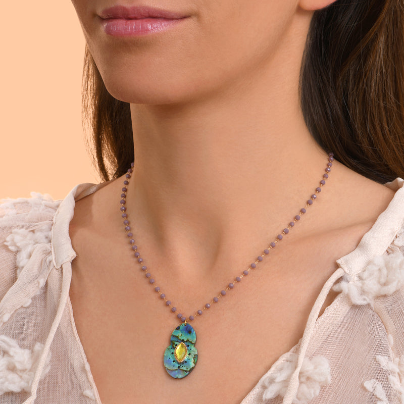Mindoro Paua Mother-Of-Pearl Gemstone Pendant Necklace in Iridescent Blue