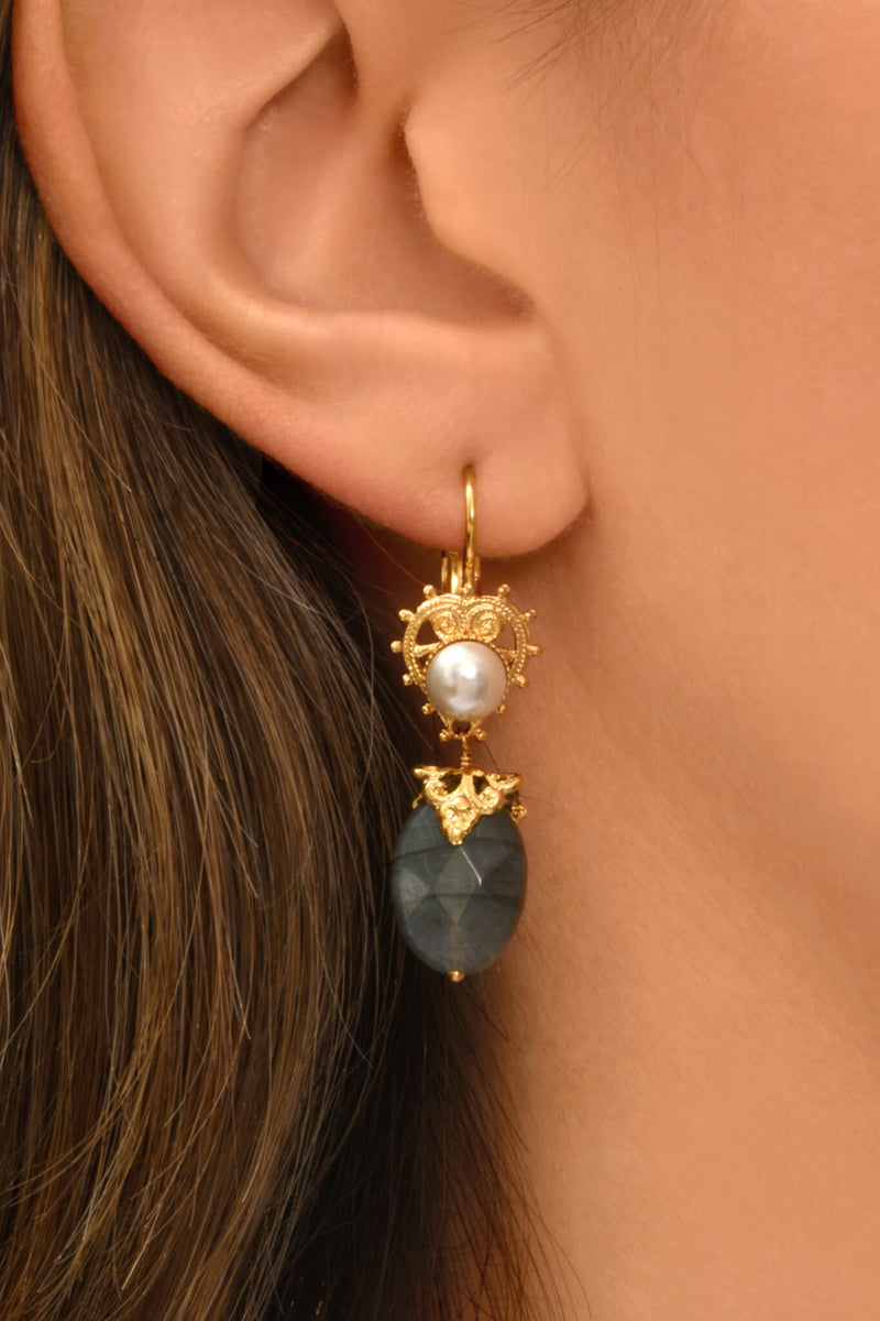 Positano Mother-of-pearl Cabochon & Labradorite pierced Drop Earrings in Grey